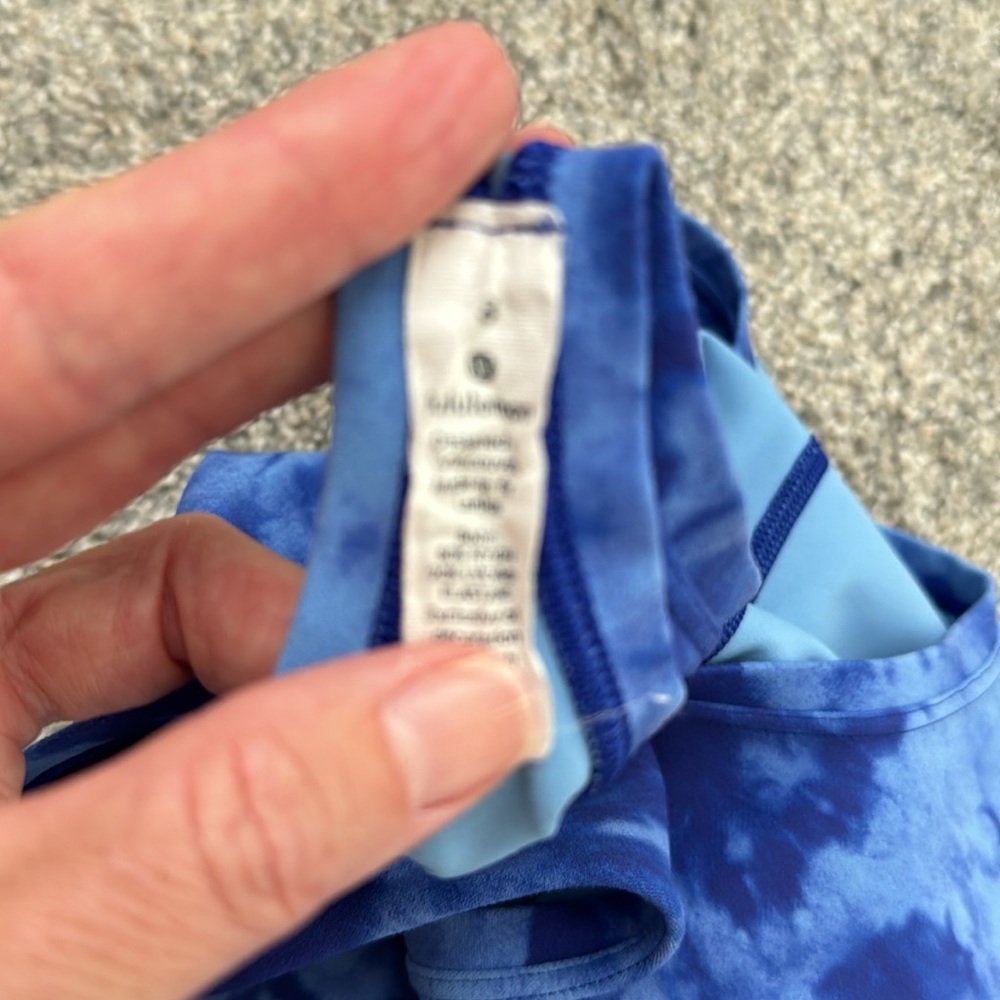 Lululemon Racerback Tank Top Size 8 - Picture 4 of 4